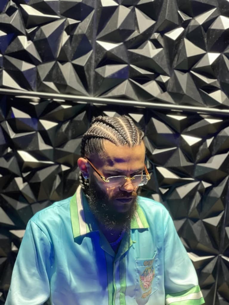 Clandestino Atmosphere 3